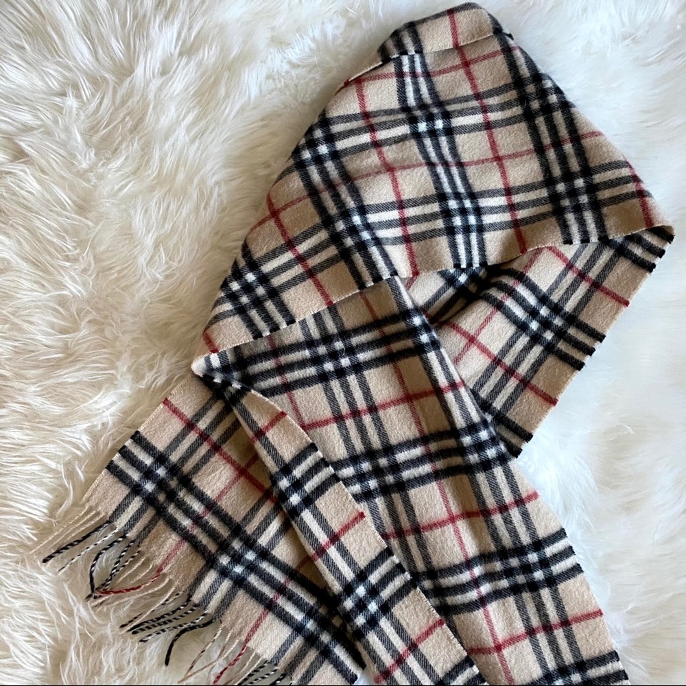 Burberry scarf 100% cashmere